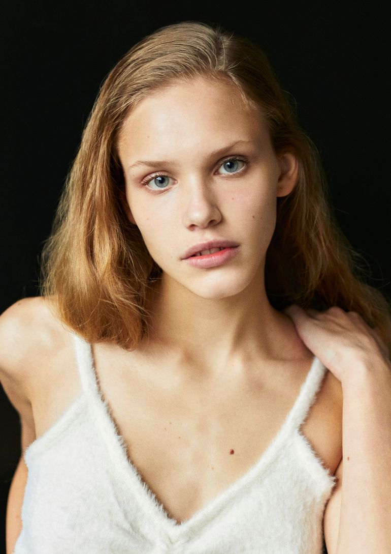 Maria Modina book photo