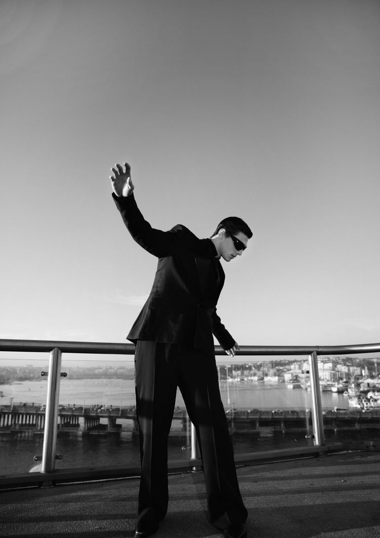 Cem Yakupoğlu book photo