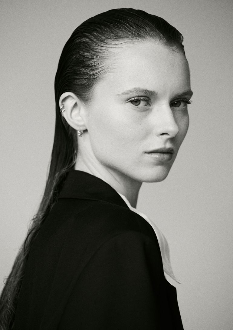 Elina Nikitina book photo
