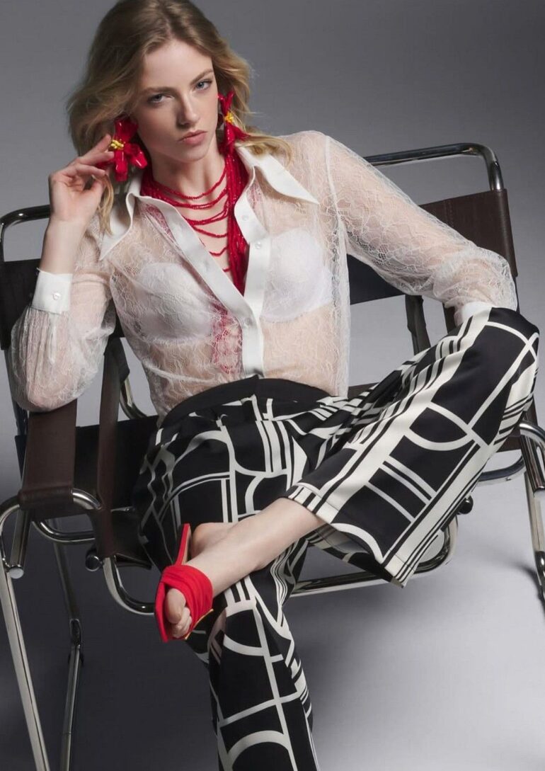 Xara Giulia book photo