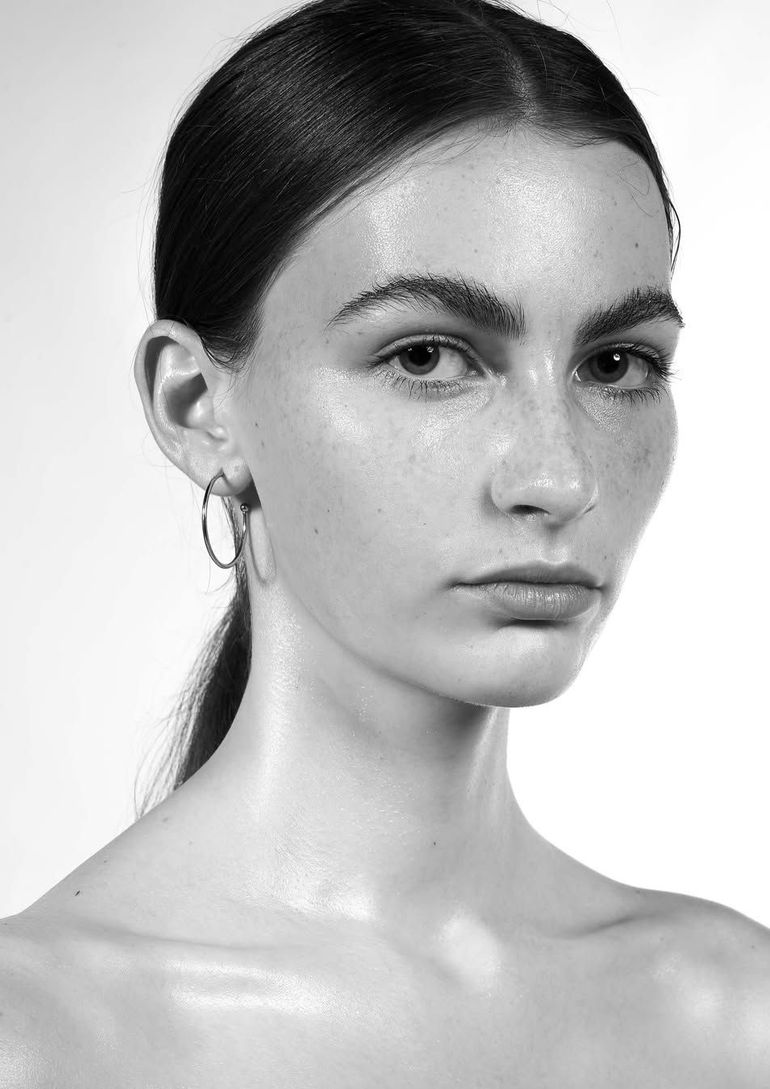 Daryna Kovtsur book photo