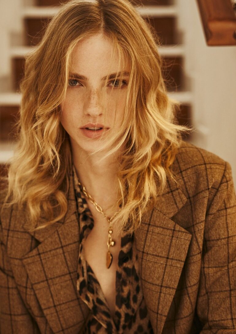 Xara Giulia book photo