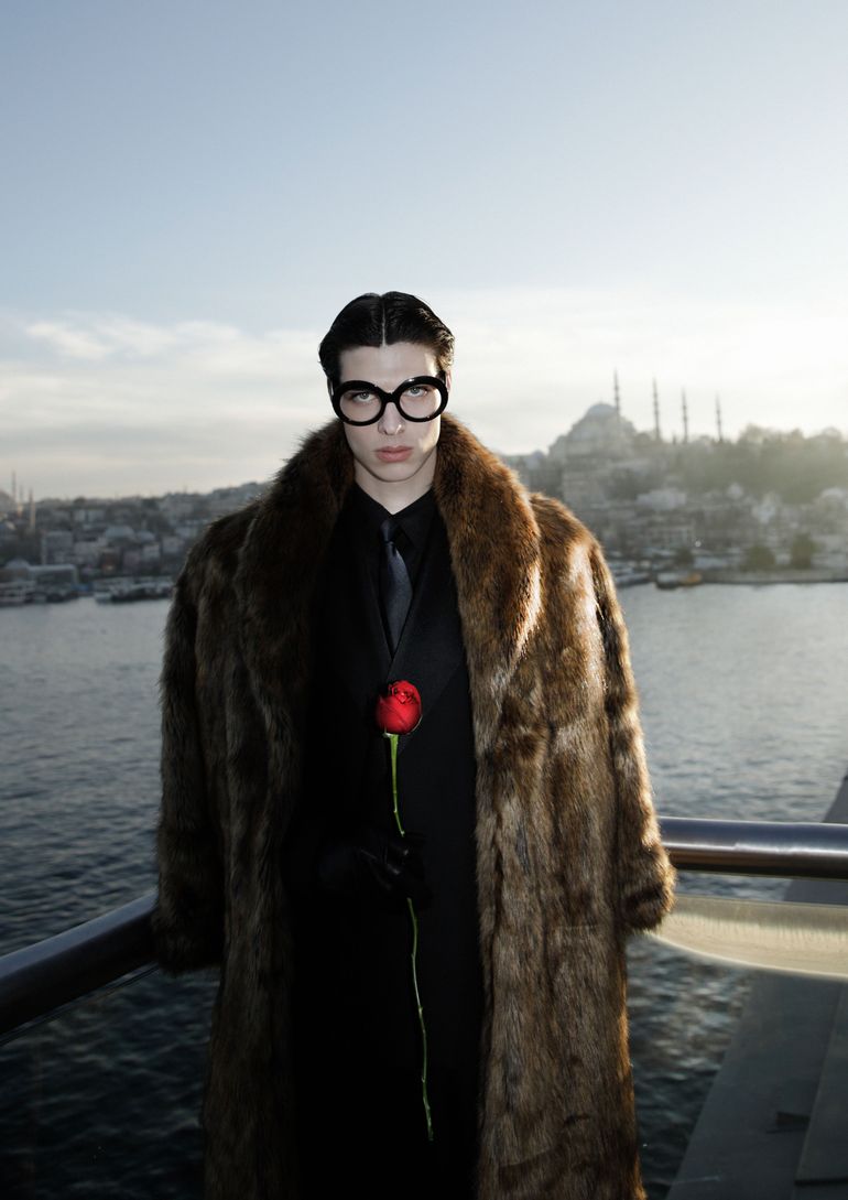Cem Yakupoğlu book photo