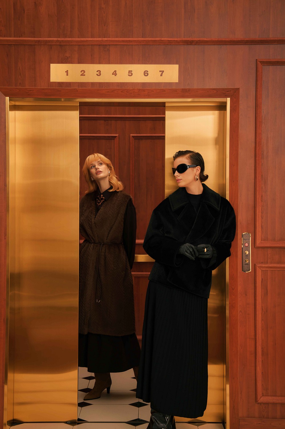 Nancy Scheneider & Tess Van De Bleek for Clande news photo