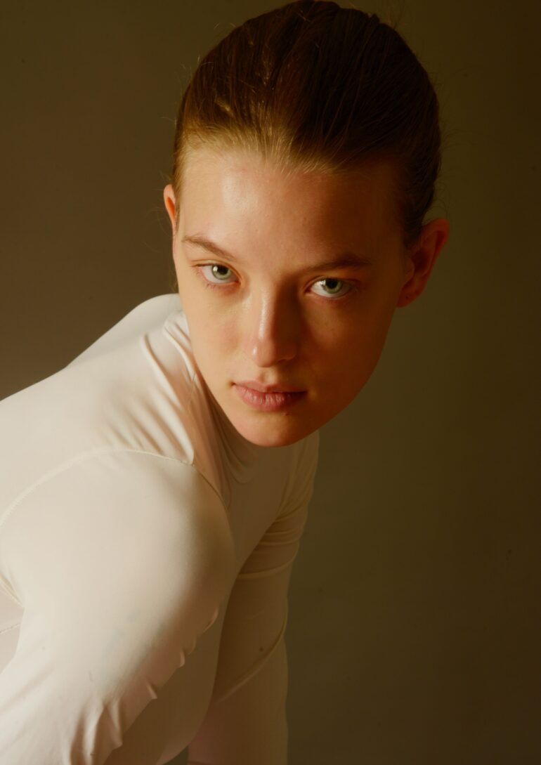 Ana Guliaeva book photo