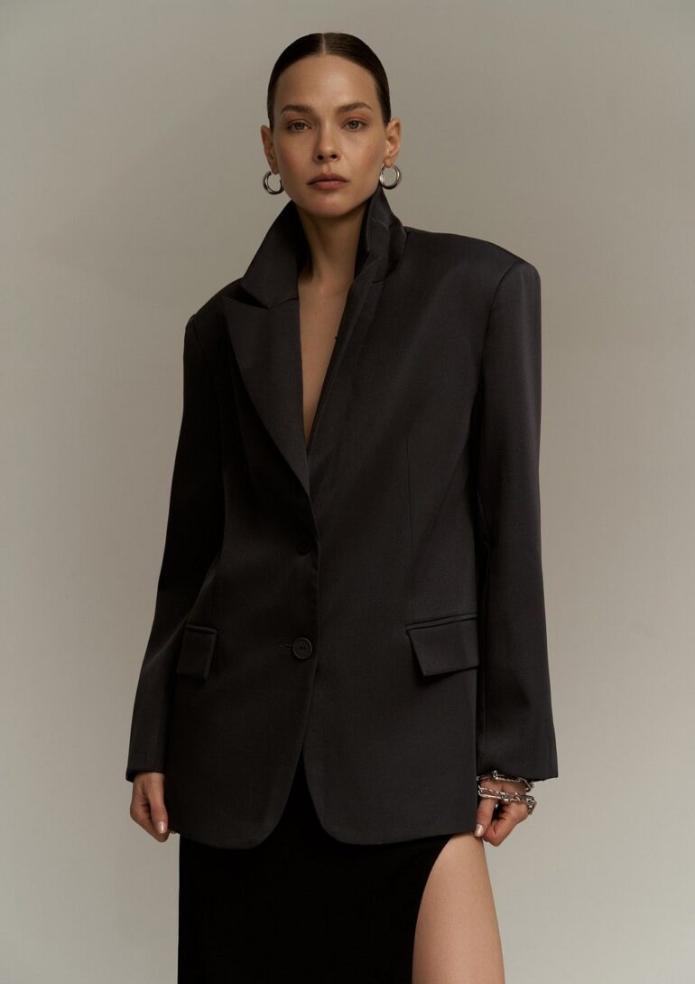 Maya Ovdak book photo