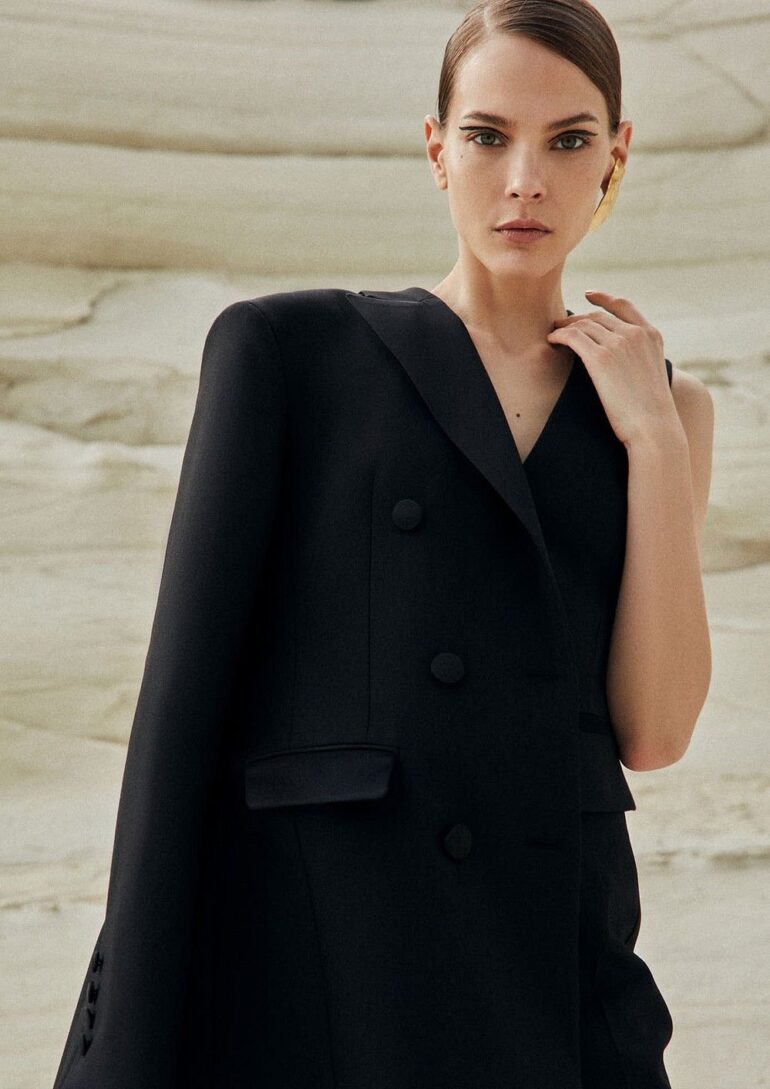 Maya Ovdak book photo