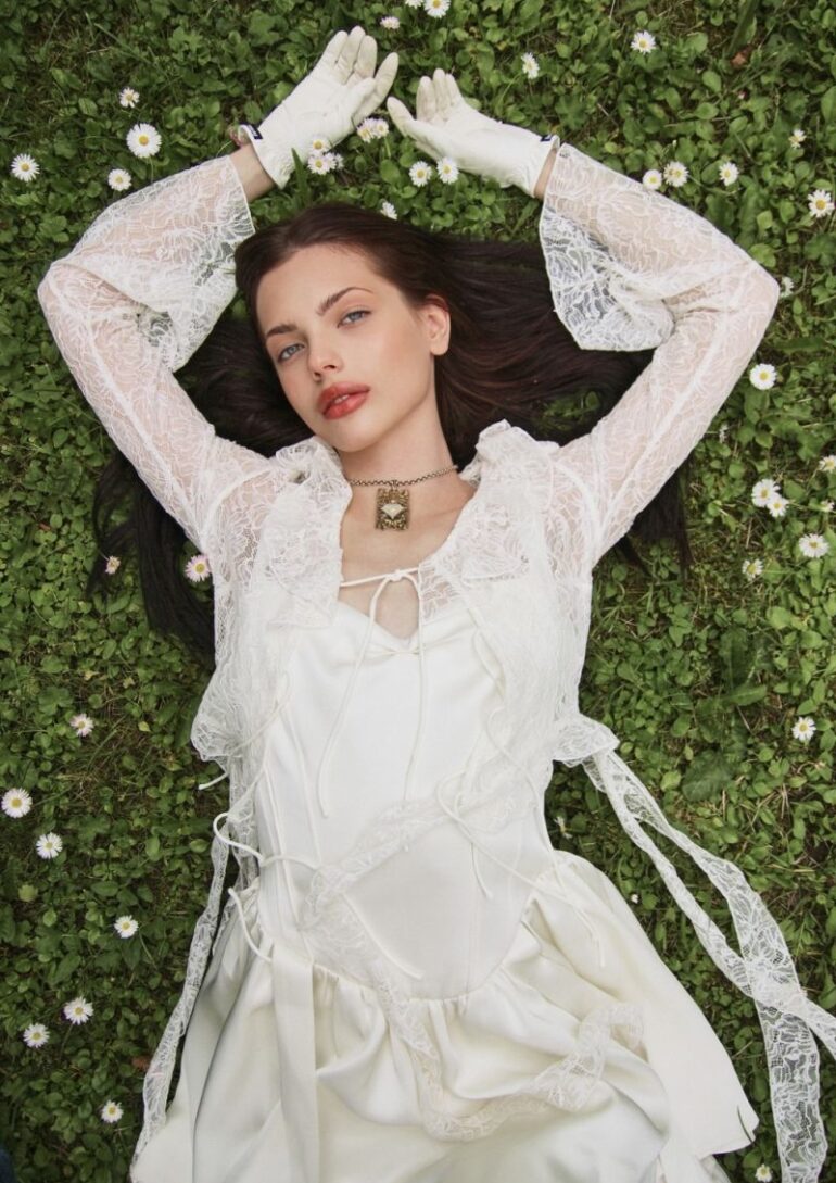 Vika Manturova book photo