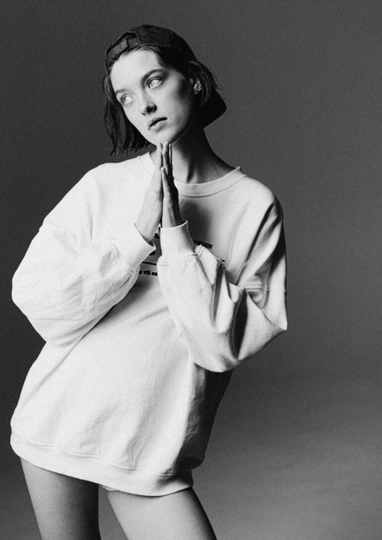 Ana Guliaeva book photo