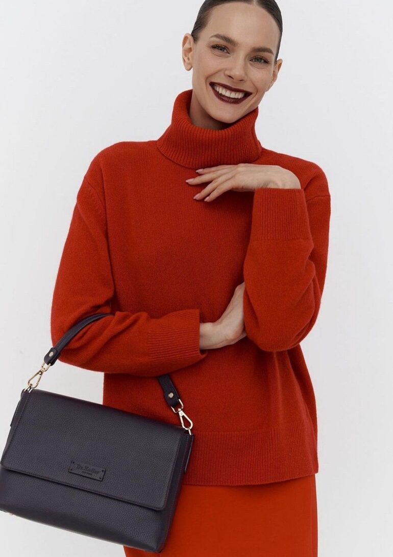 Maya Ovdak book photo