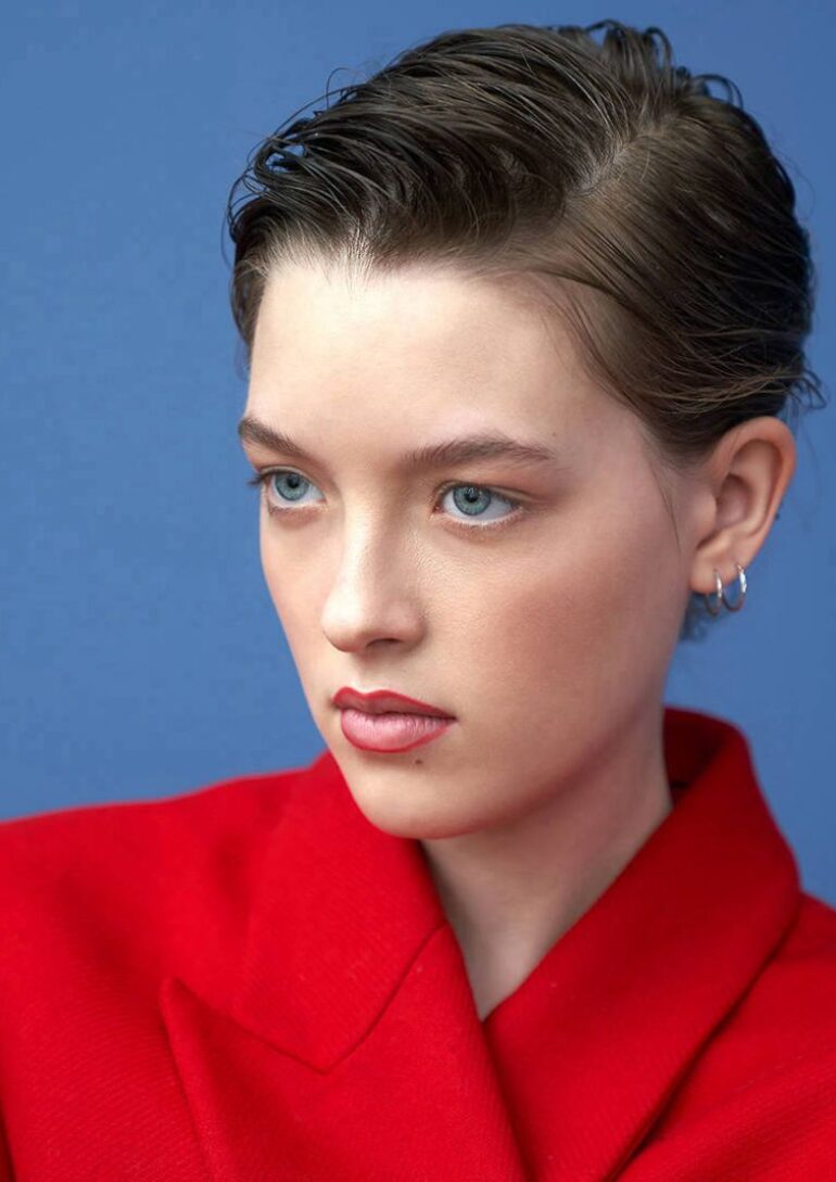 Ana Guliaeva book photo