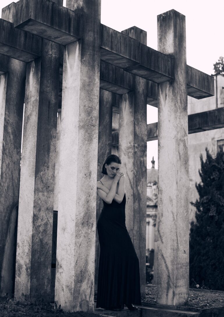 Ana Guliaeva book photo