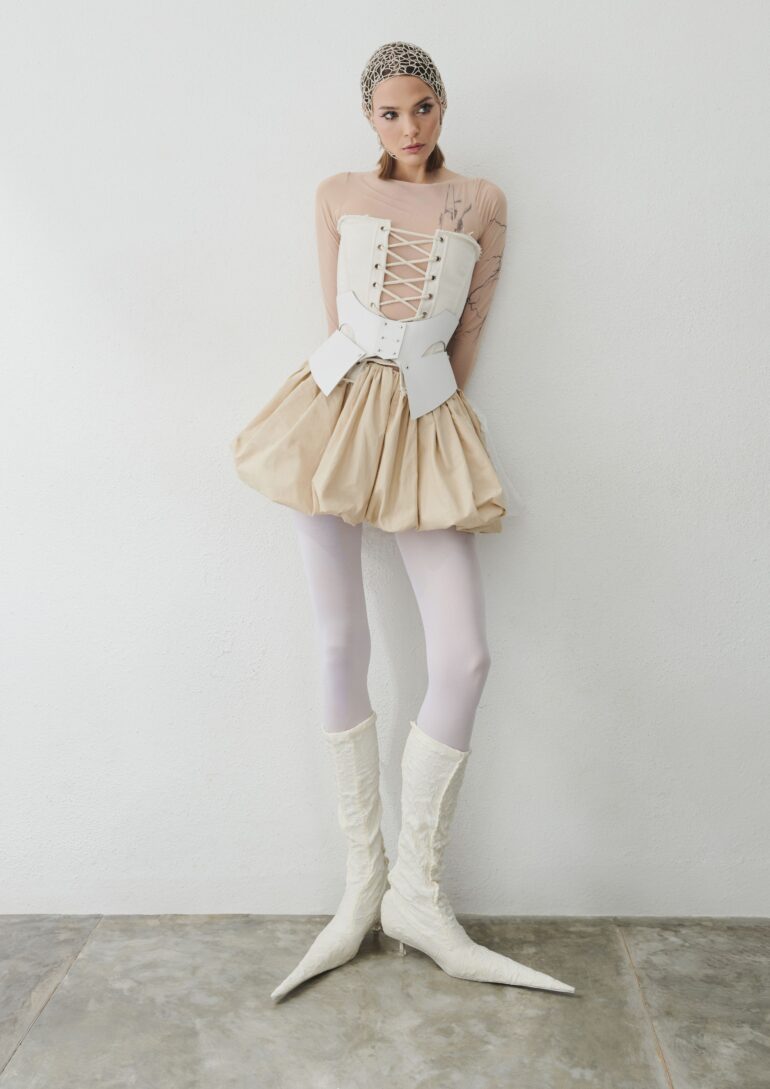 Maya Ovdak book photo