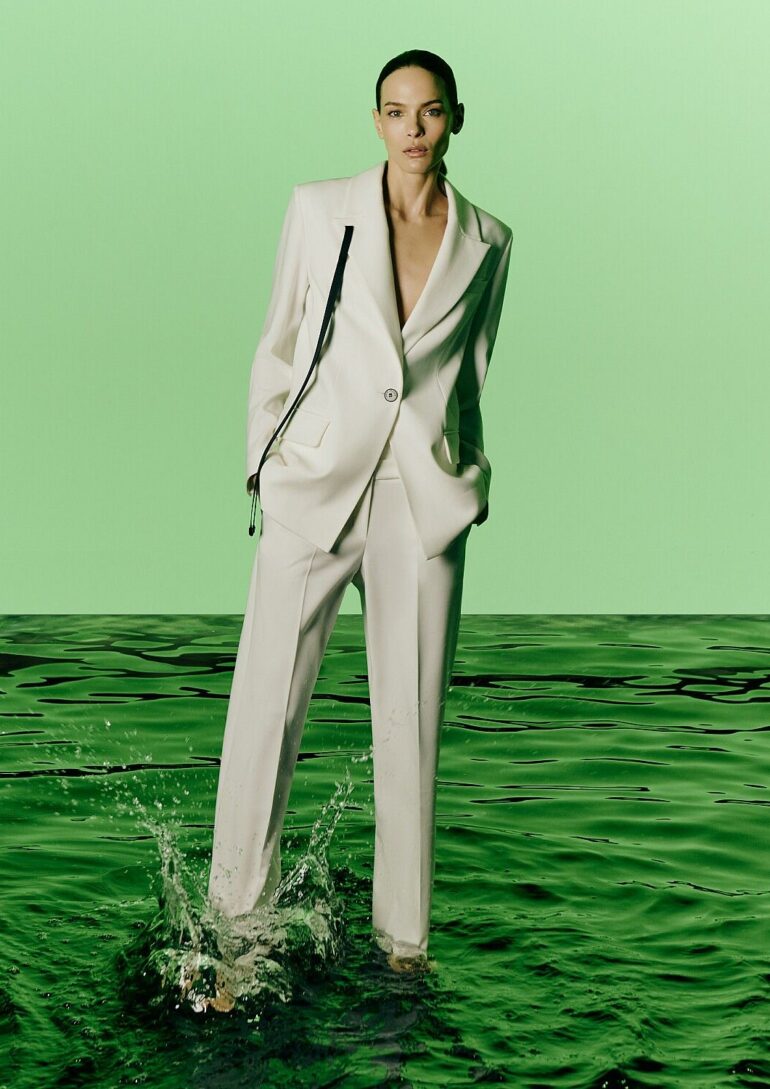 Maya Ovdak book photo