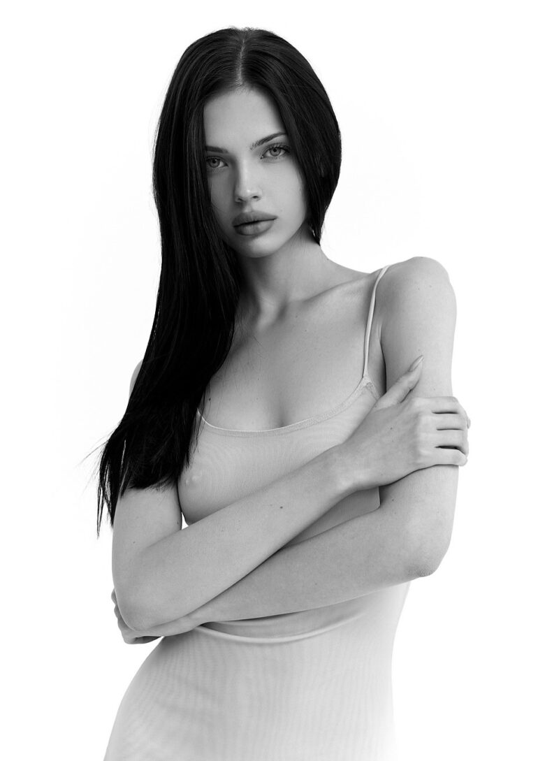 Vika Manturova book photo