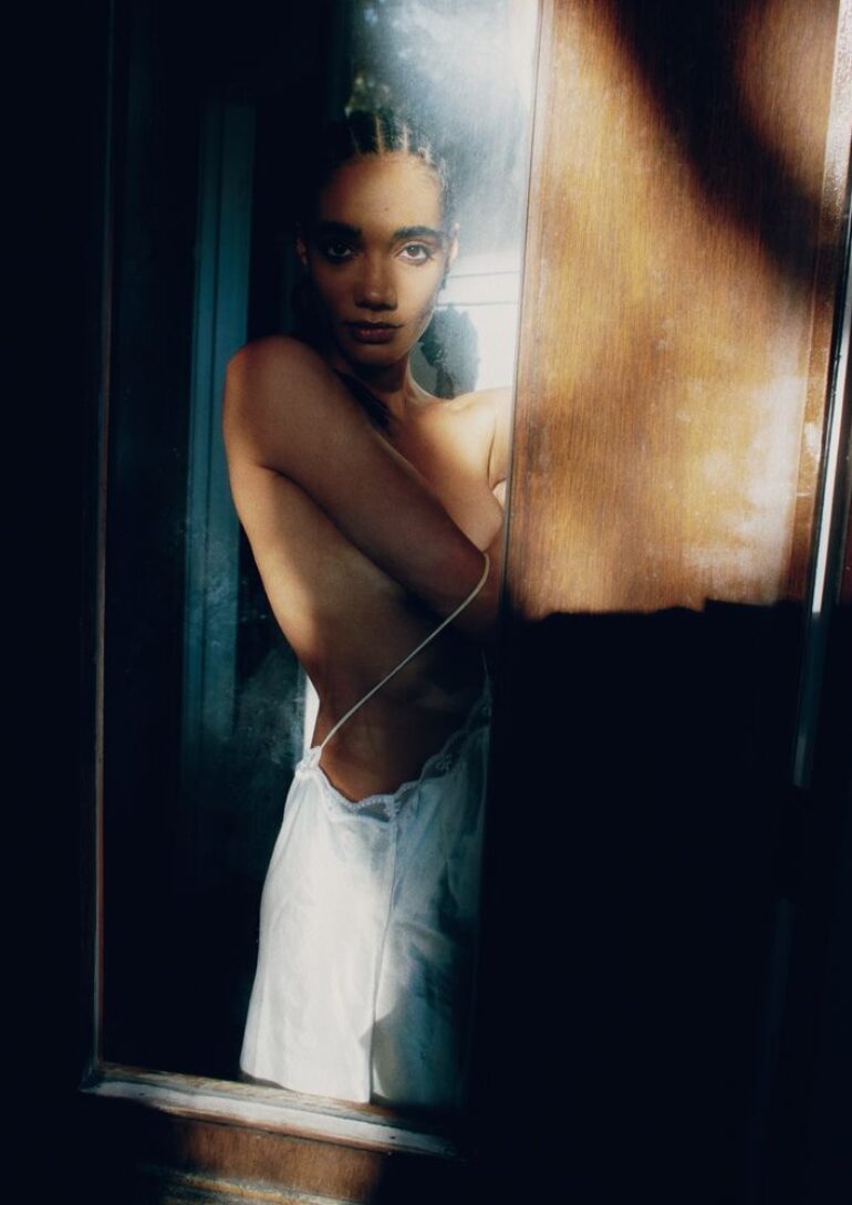 Arielle Smith book photo