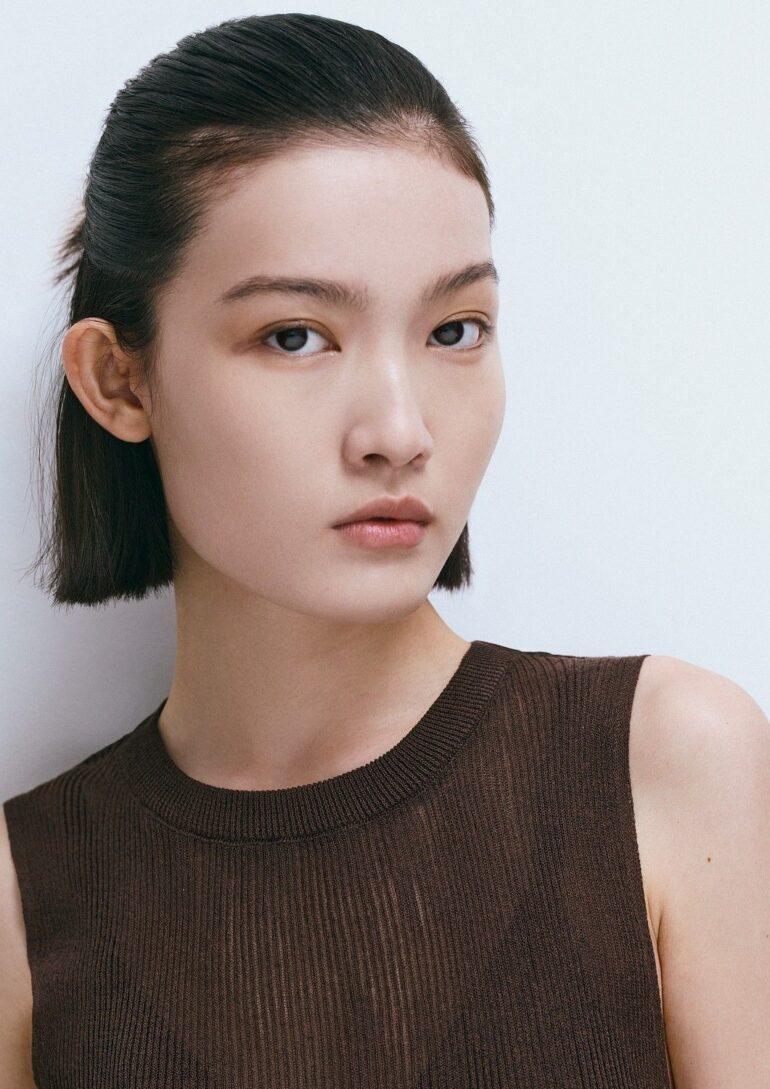 Tomiris Kim book photo