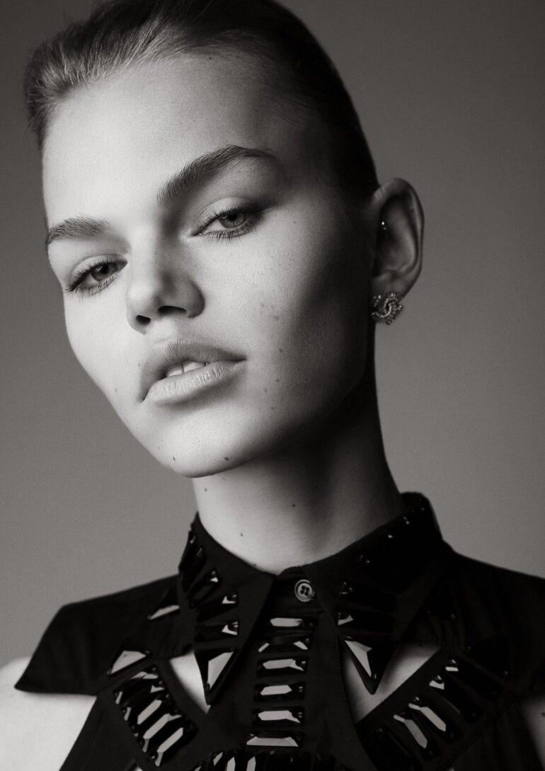 Daphne Maas book photo