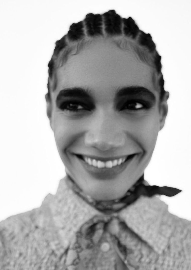 Arielle Smith book photo