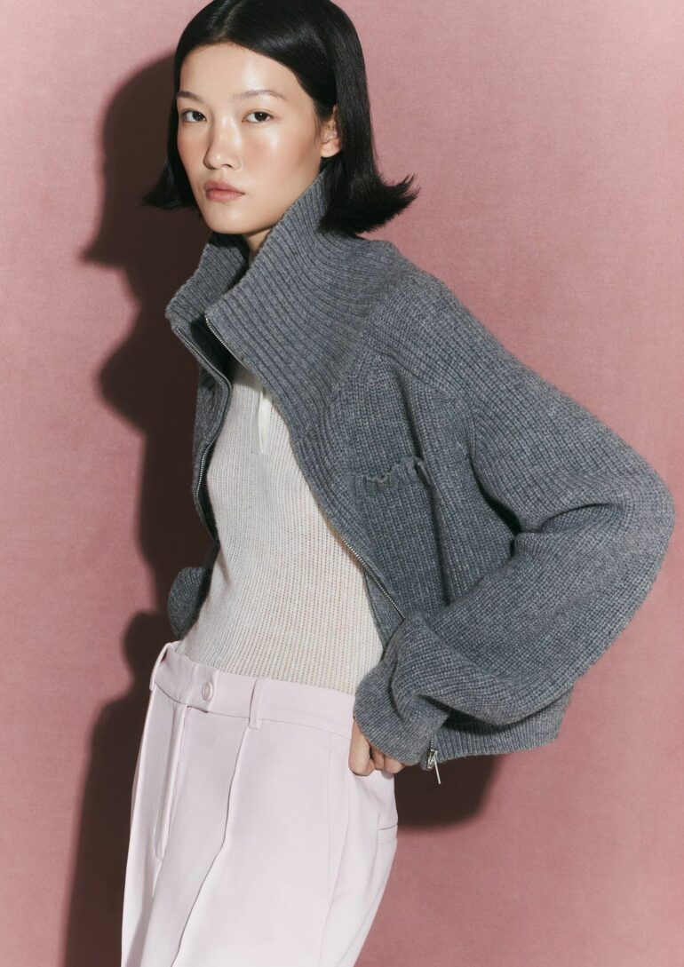 Tomiris Kim book photo