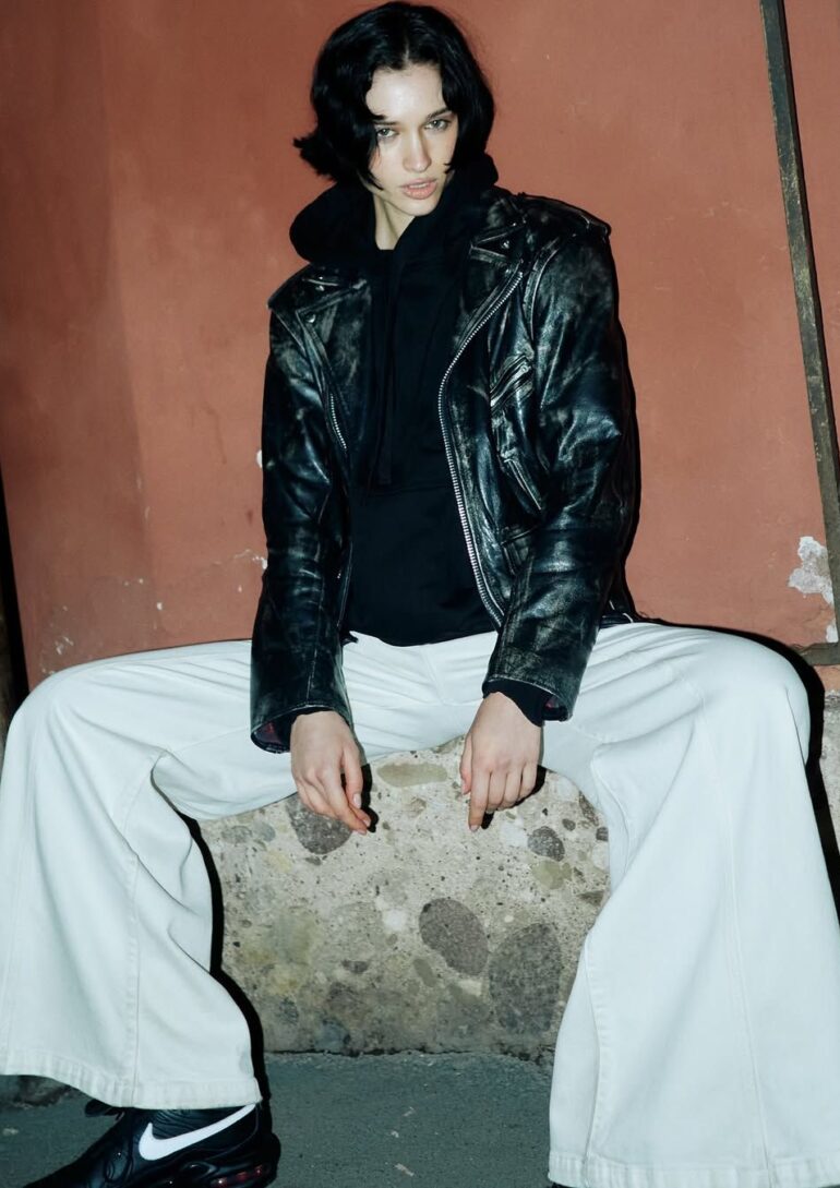 Izabel Tevdoradze book photo