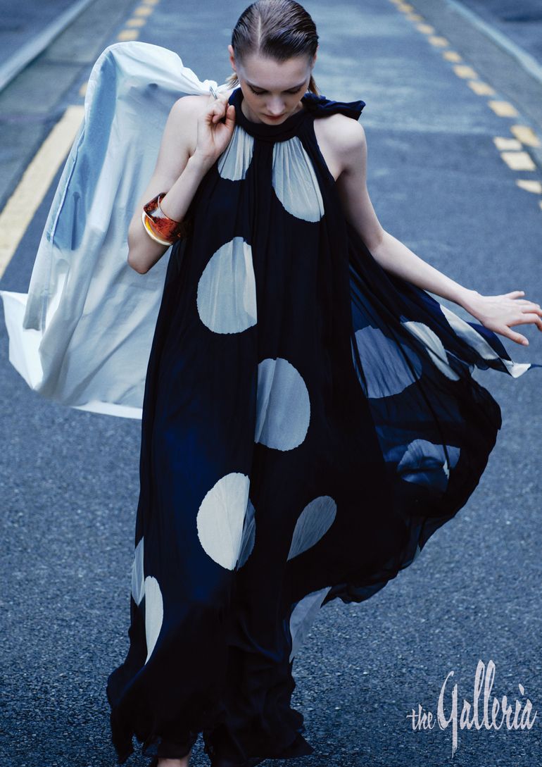 Dina Vasileva book photo
