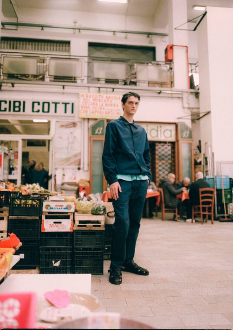 Anndi Palaj book photo