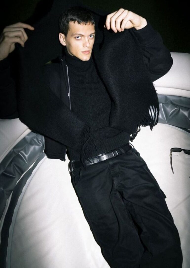 Anndi Palaj book photo