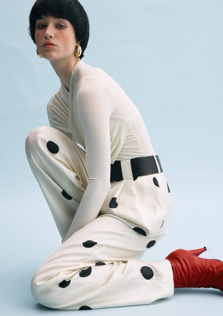 Izabel Tevdoradze book photo