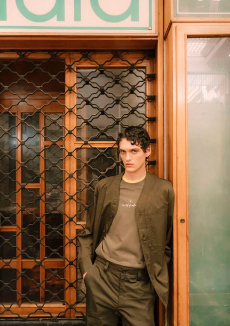 Anndi Palaj book photo