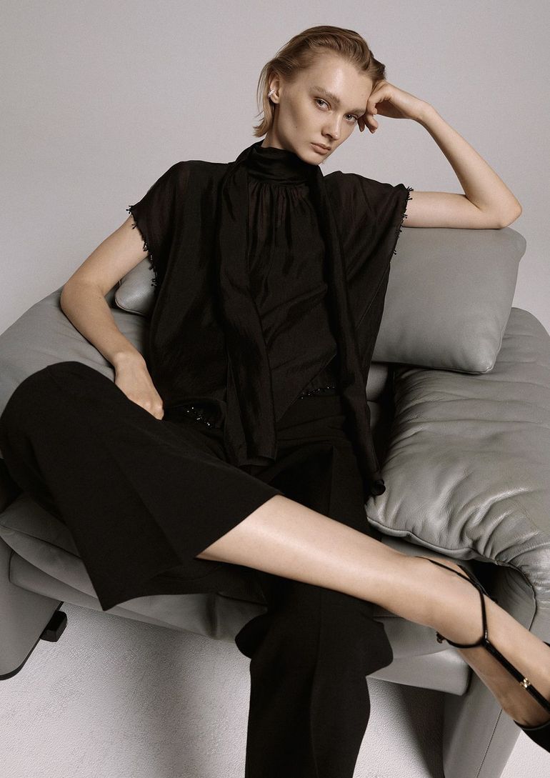 Dina Vasileva book photo