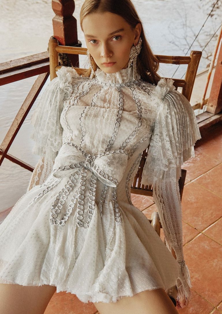 Dina Vasileva book photo
