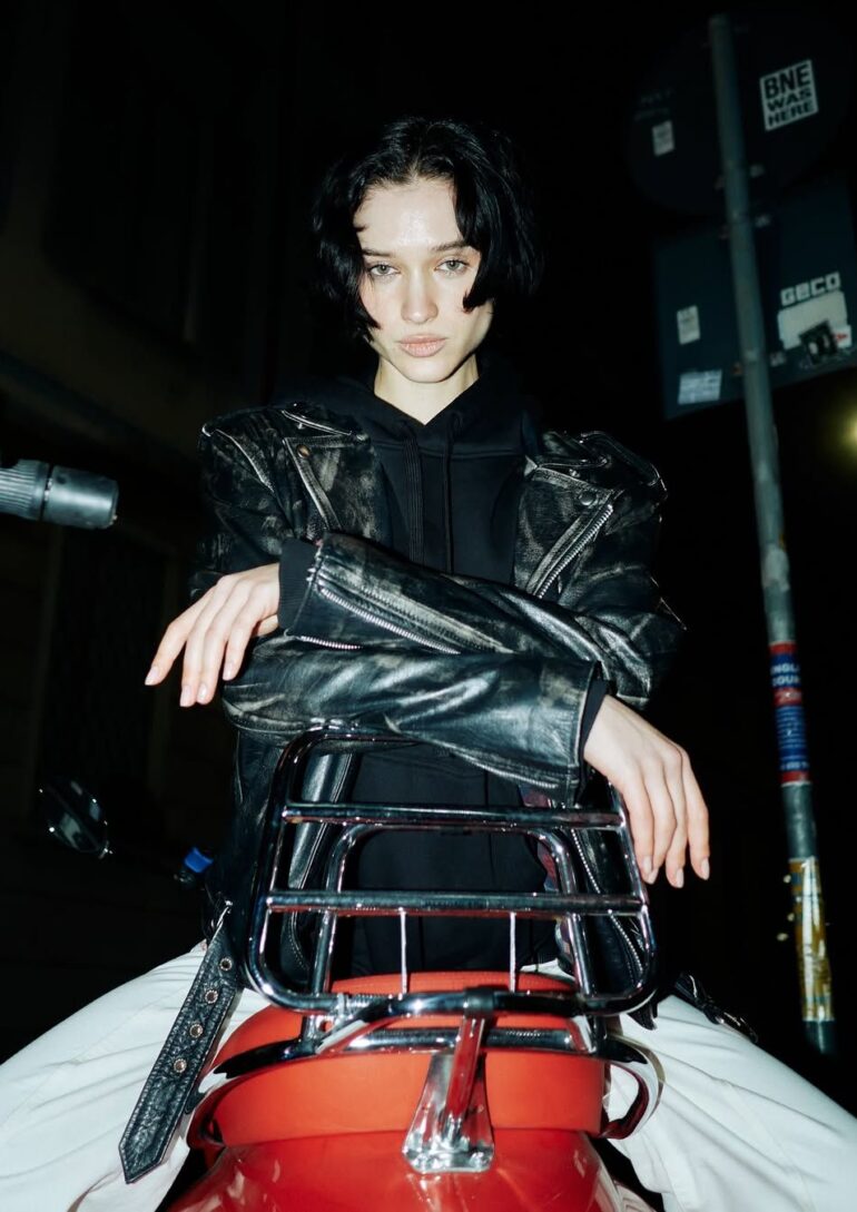 Izabel Tevdoradze book photo