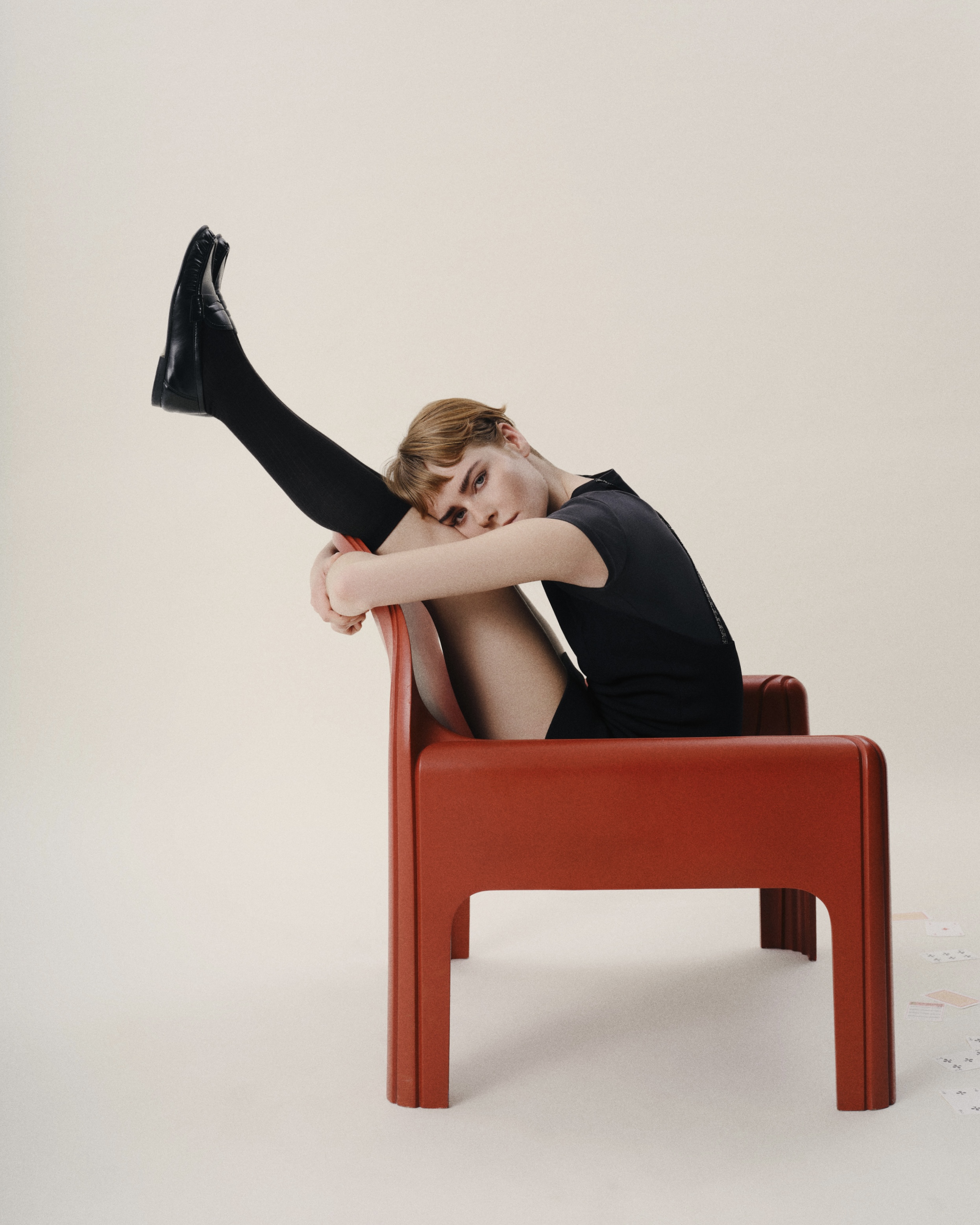 Emma Kappen & Izabel Tevdoradze for Be.knid news photo