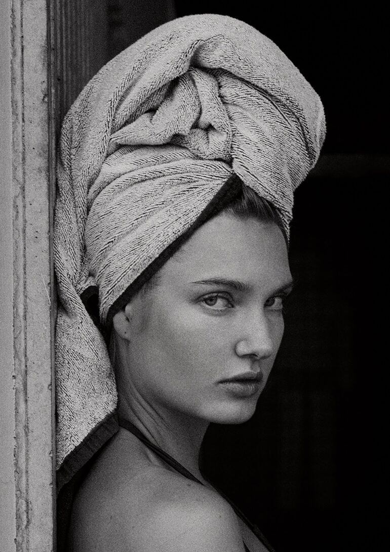 Enni Naakka book photo