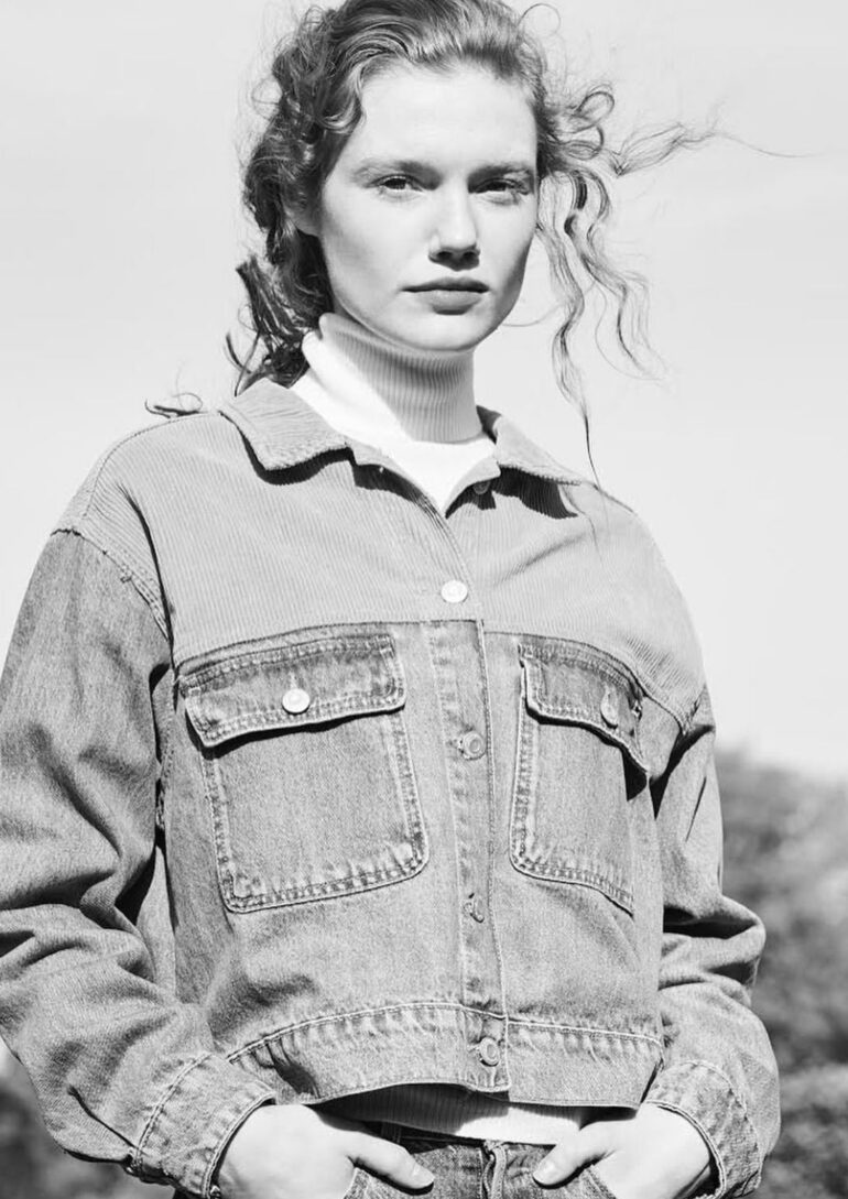 Jona Gudmundsdottir book photo