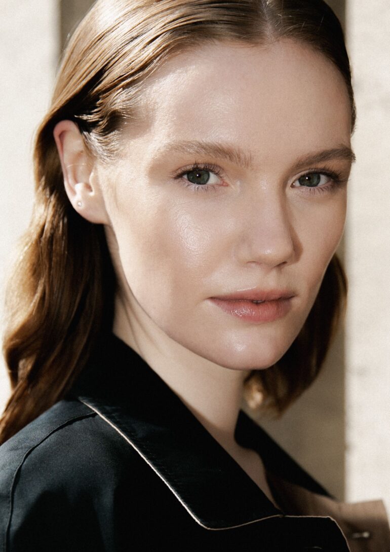 Jona Gudmundsdottir book photo