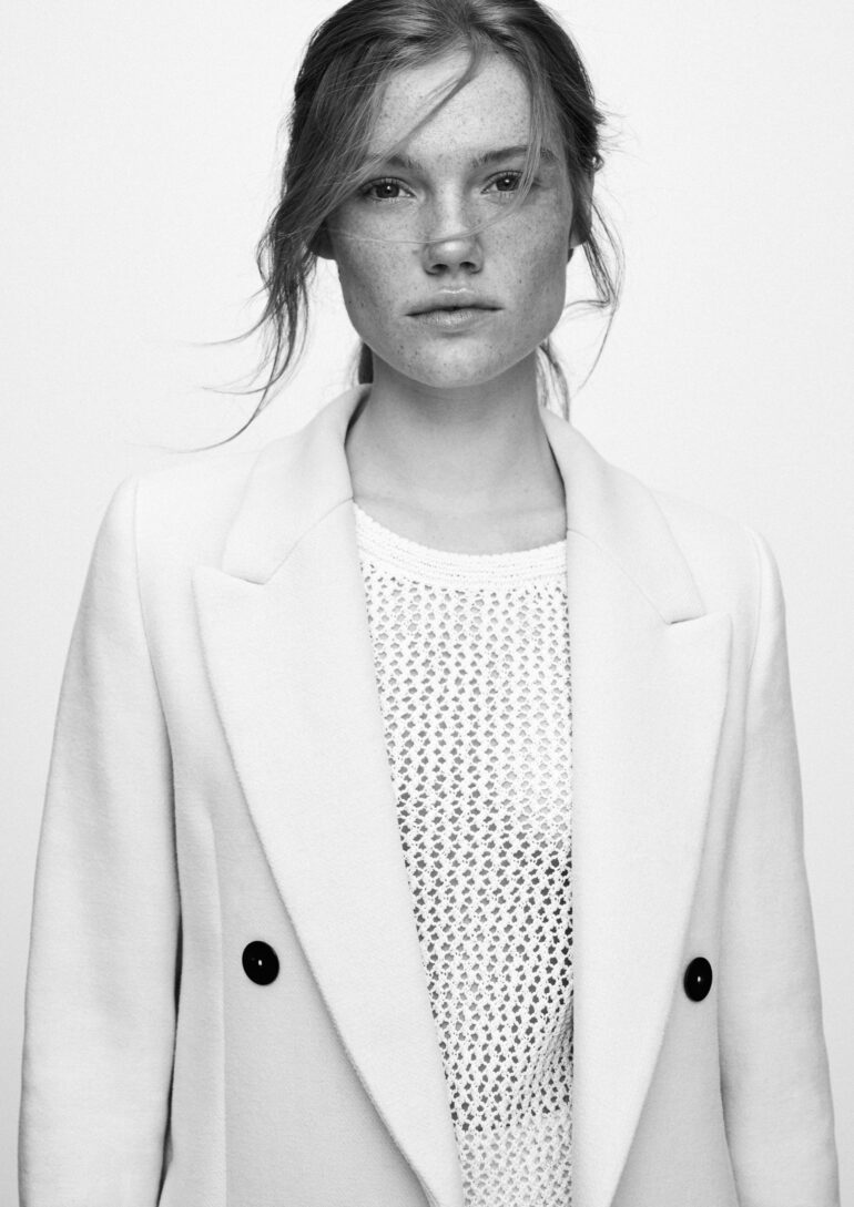 Jona Gudmundsdottir book photo