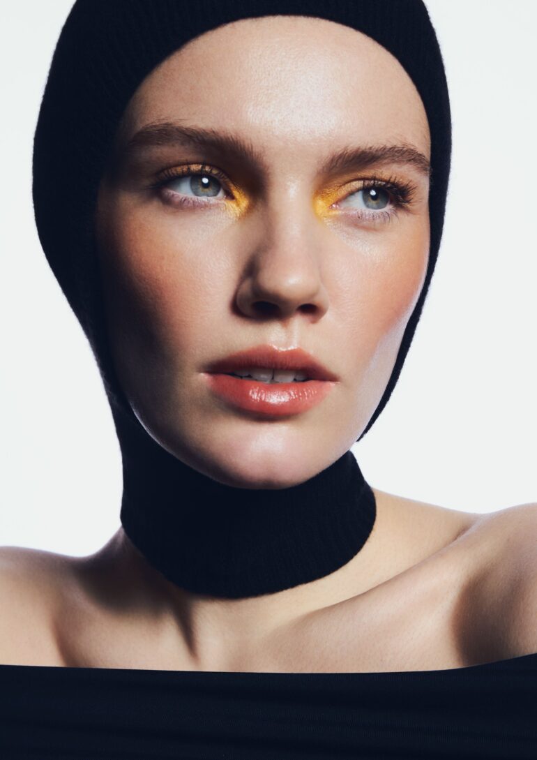 Jona Gudmundsdottir book photo