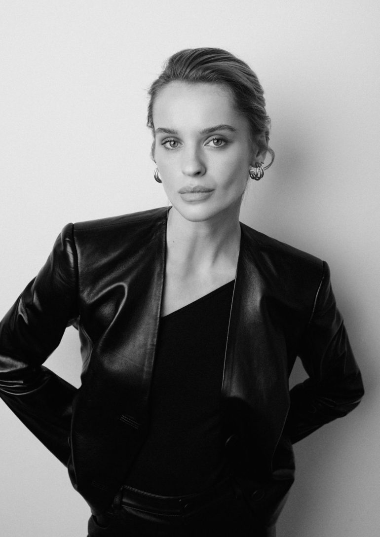 Vika Savechko book photo