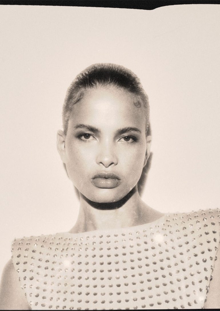 Litza Veloz book photo