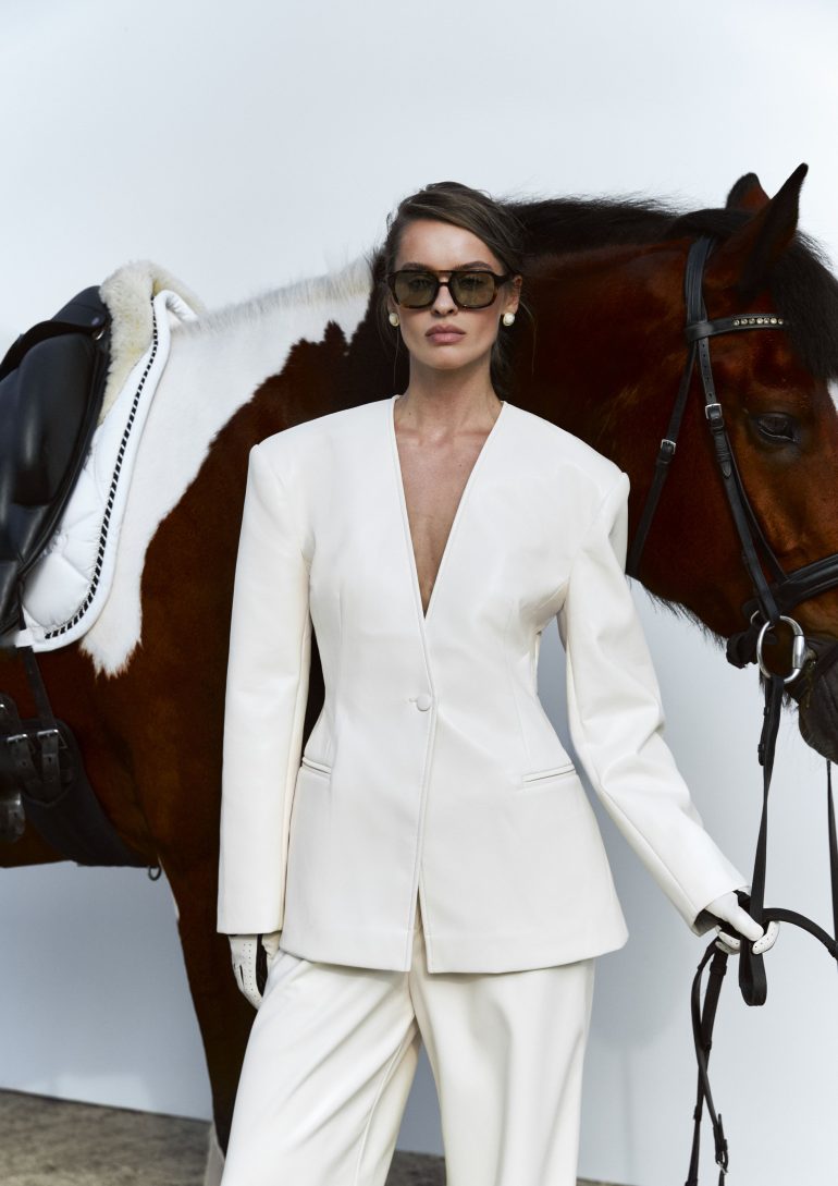 Vika Savechko book photo