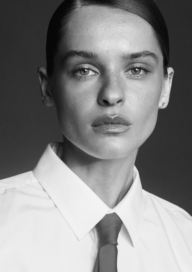 Vika Savechko book photo