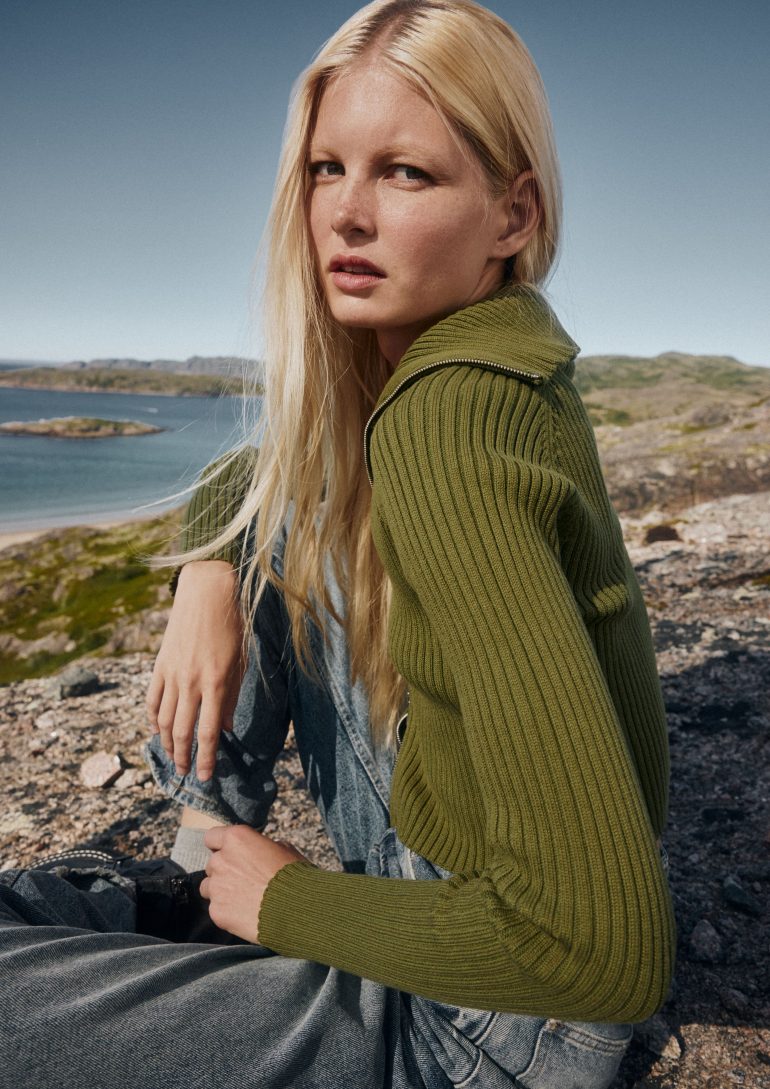 Saloma Sycheva book photo