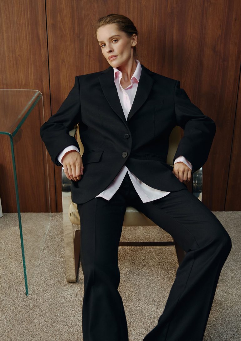 Vika Savechko book photo