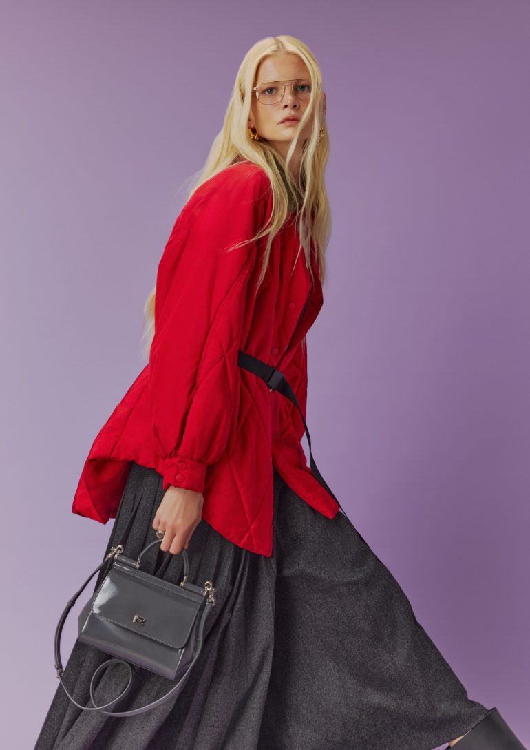 Saloma Sycheva book photo