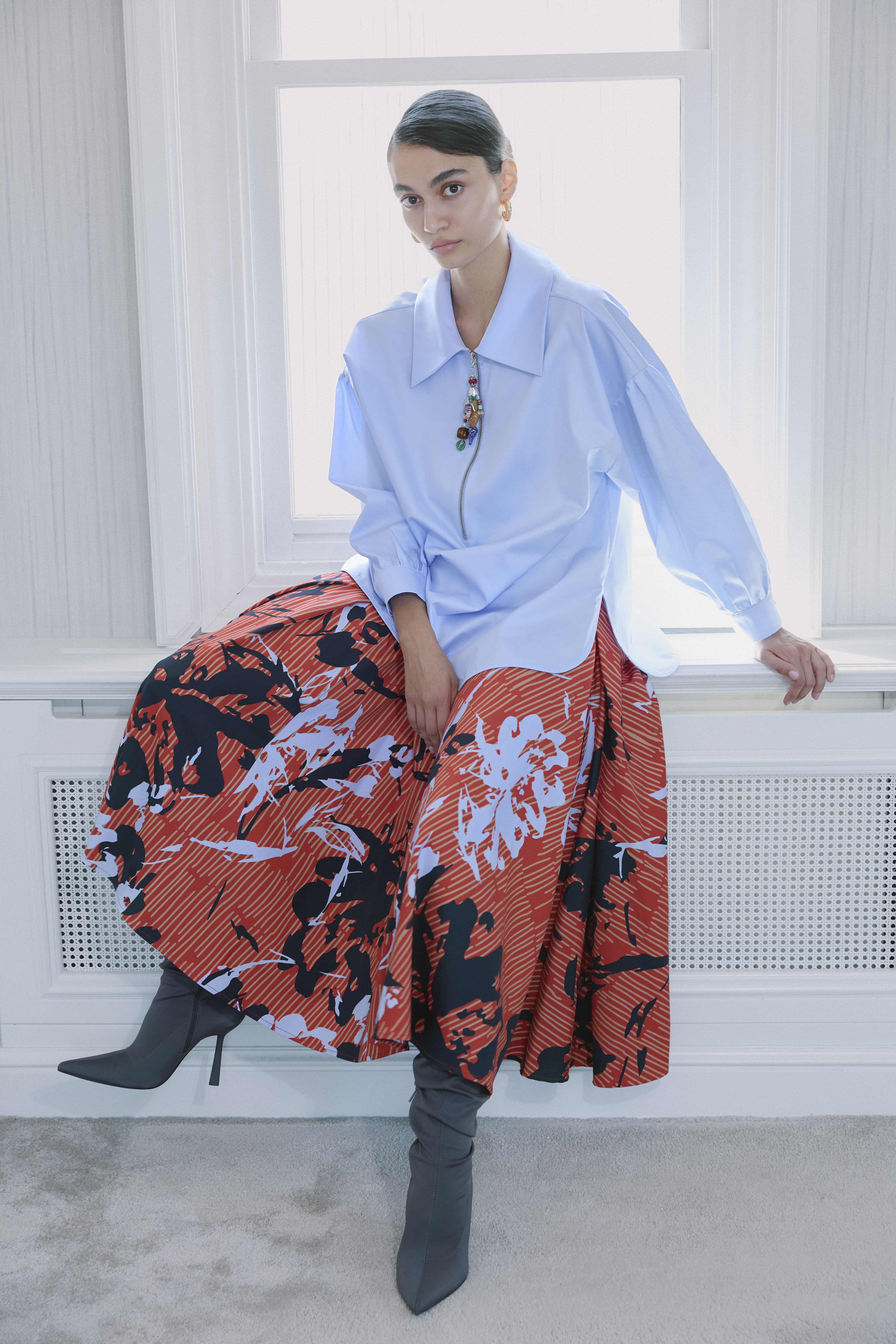 Özge for Mehtap Elaidi news photo