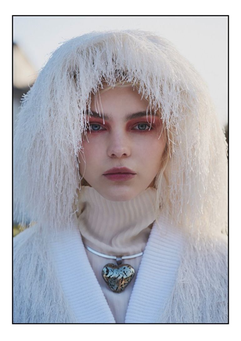 Ella Mandt book photo