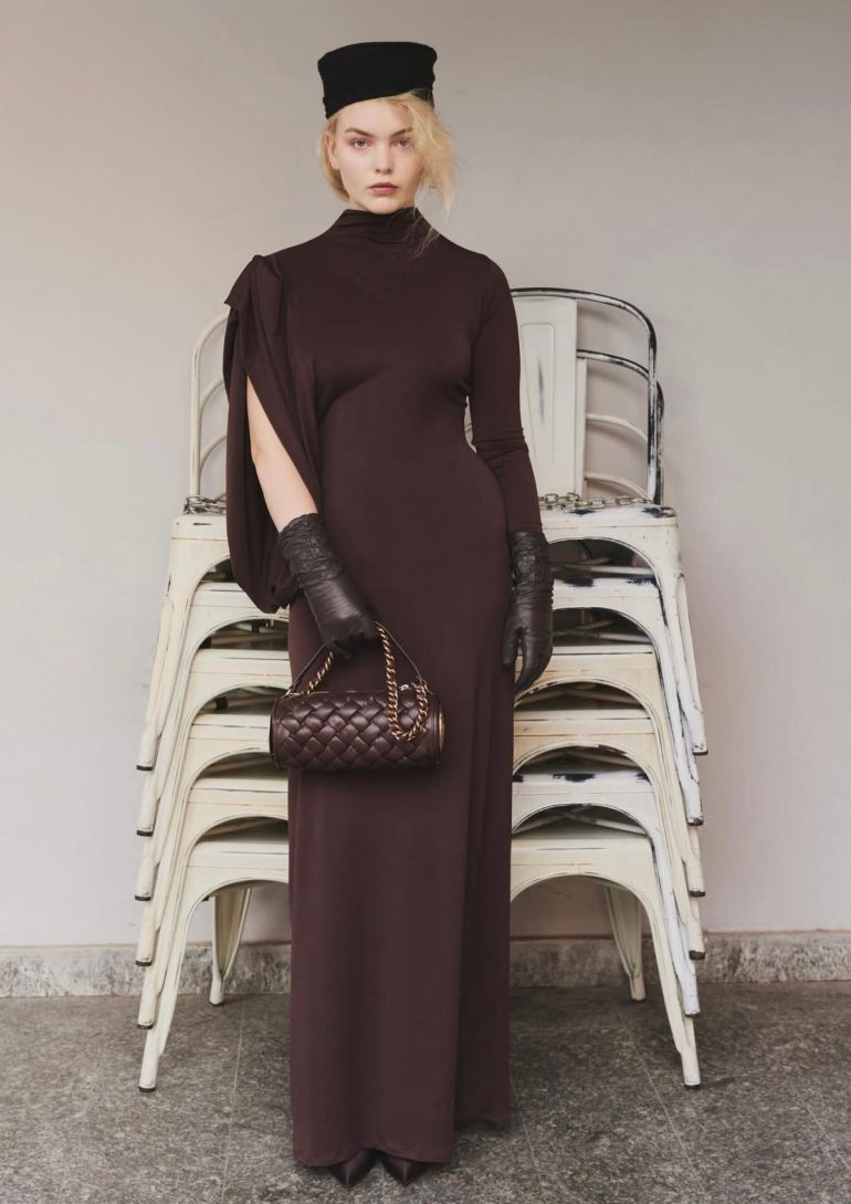 Ella Mandt book photo