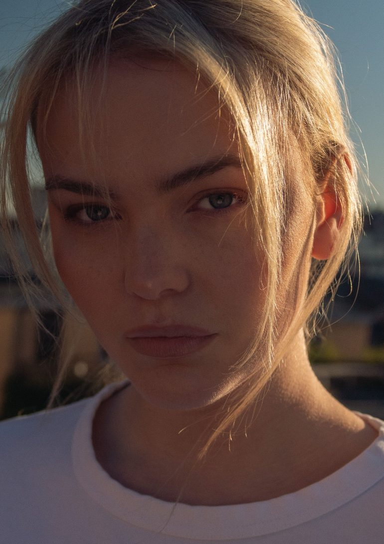 Ella Mandt book photo